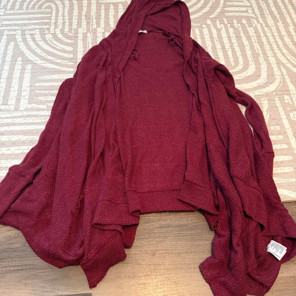 American Eagle Outfitters Burgundy Waffle Knit Hooded Cardigan Sweater Small
